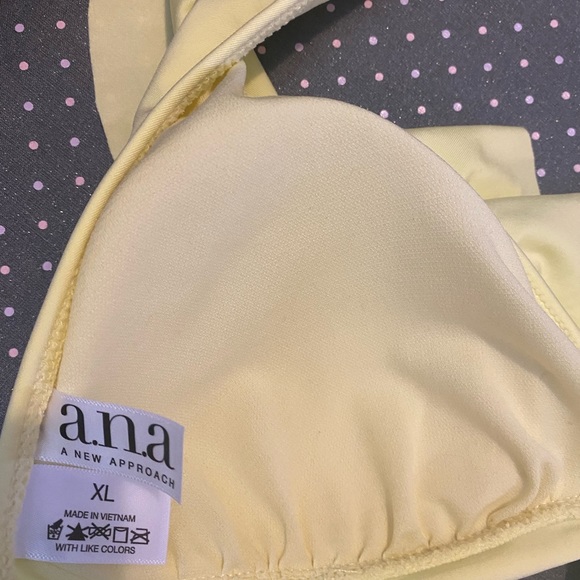 💙SOLD💙2 PIECE YELLOW SWIMSUIT SIZE XL - Picture 6 of 10